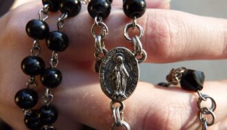 Cómo rezar el Santo Rosario
