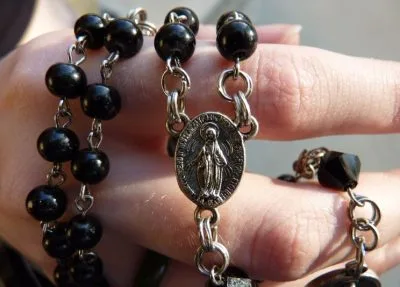 Cómo rezar el Santo Rosario
